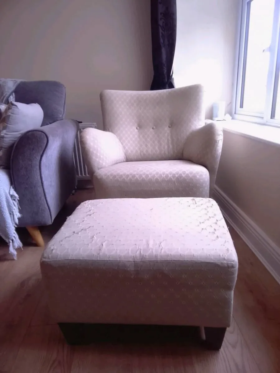 Single Seater Arm Chair with Foot Stool - Image 1