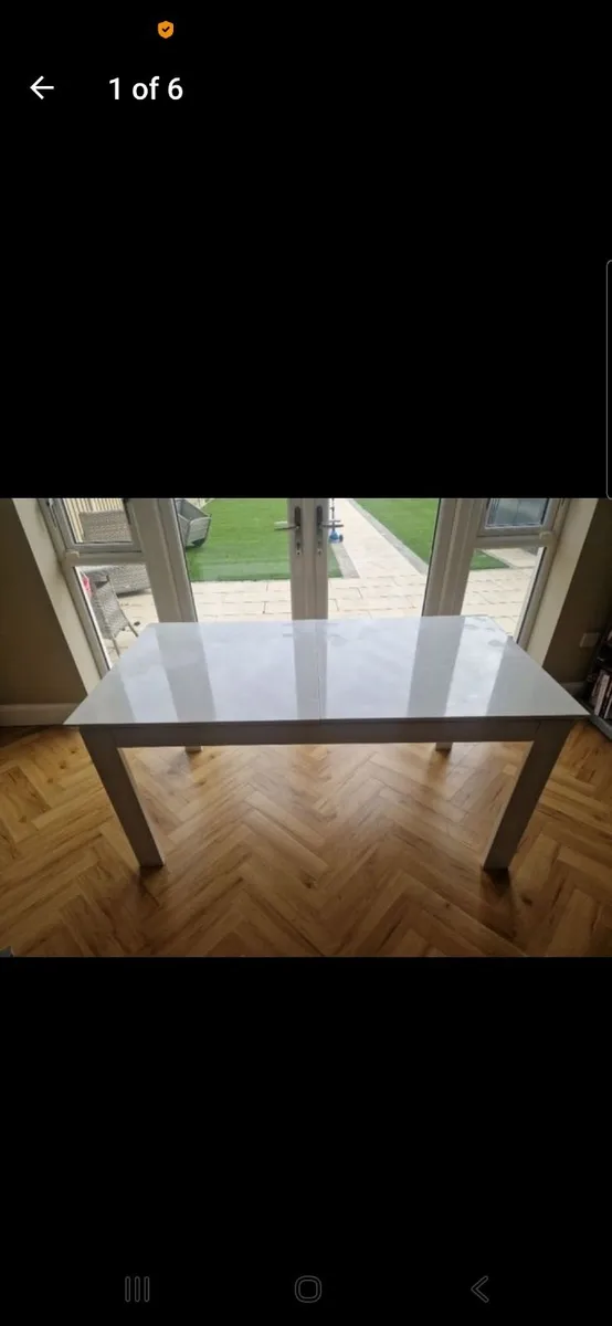Kitchen extendable table - Image 1