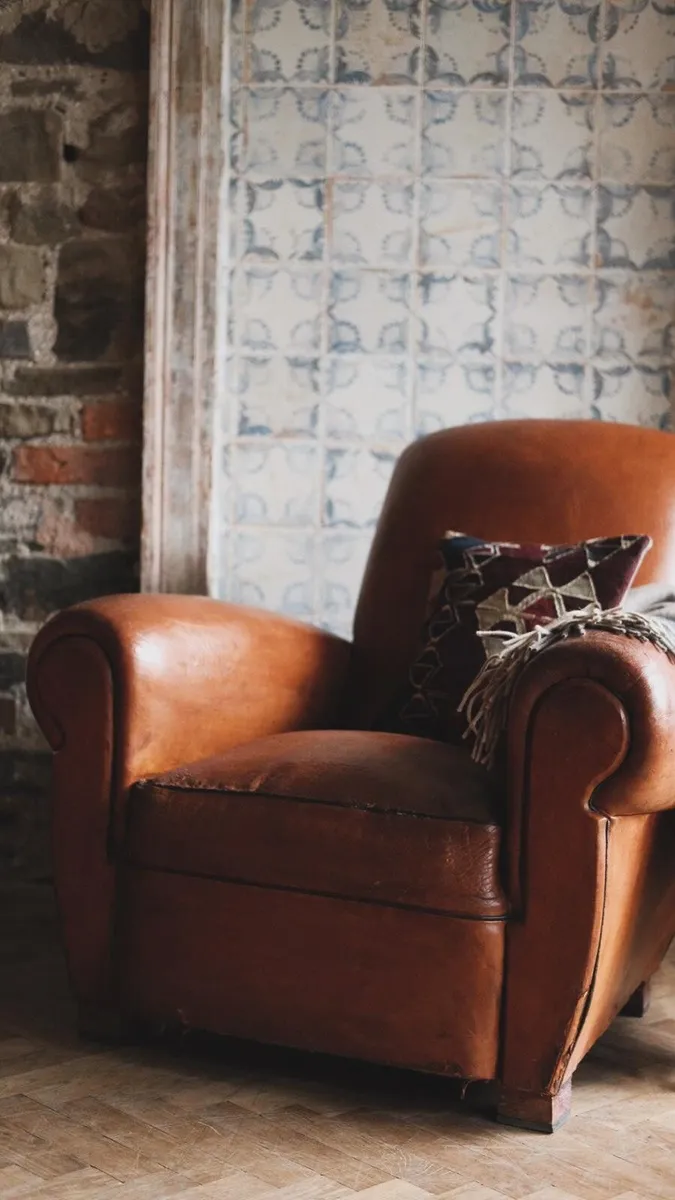 Furniture - Image 3