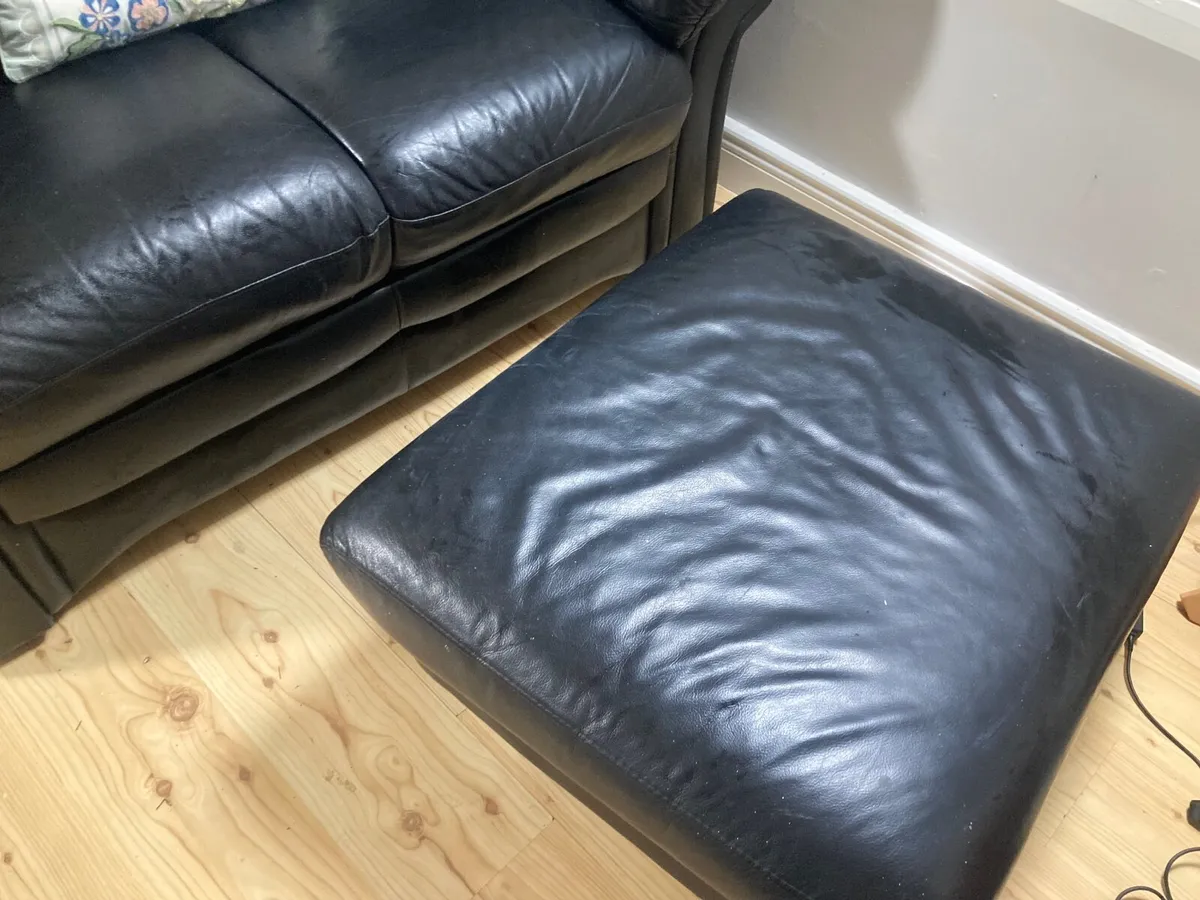 2 seater couch - Image 4