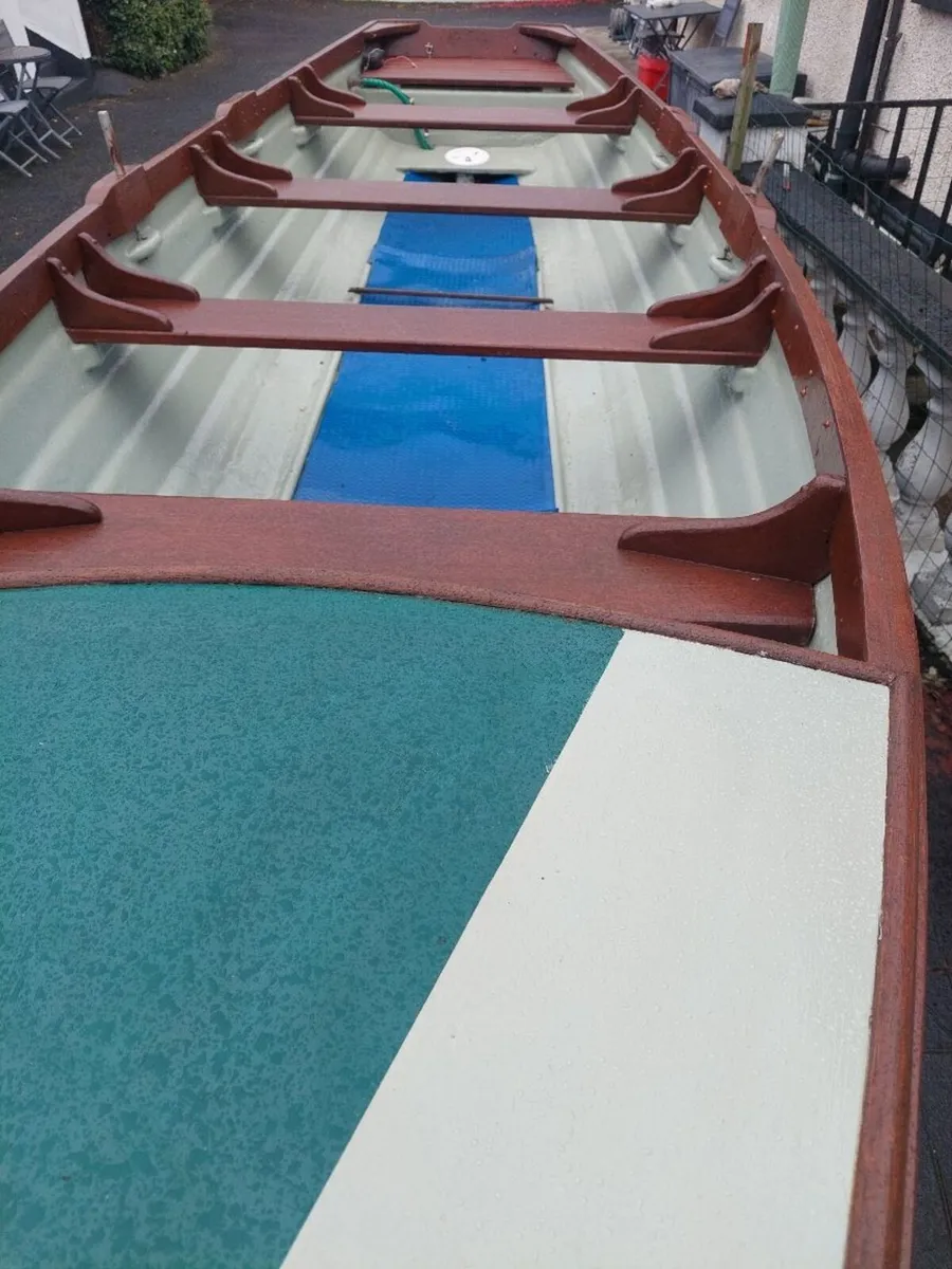 Lake boat - Image 2