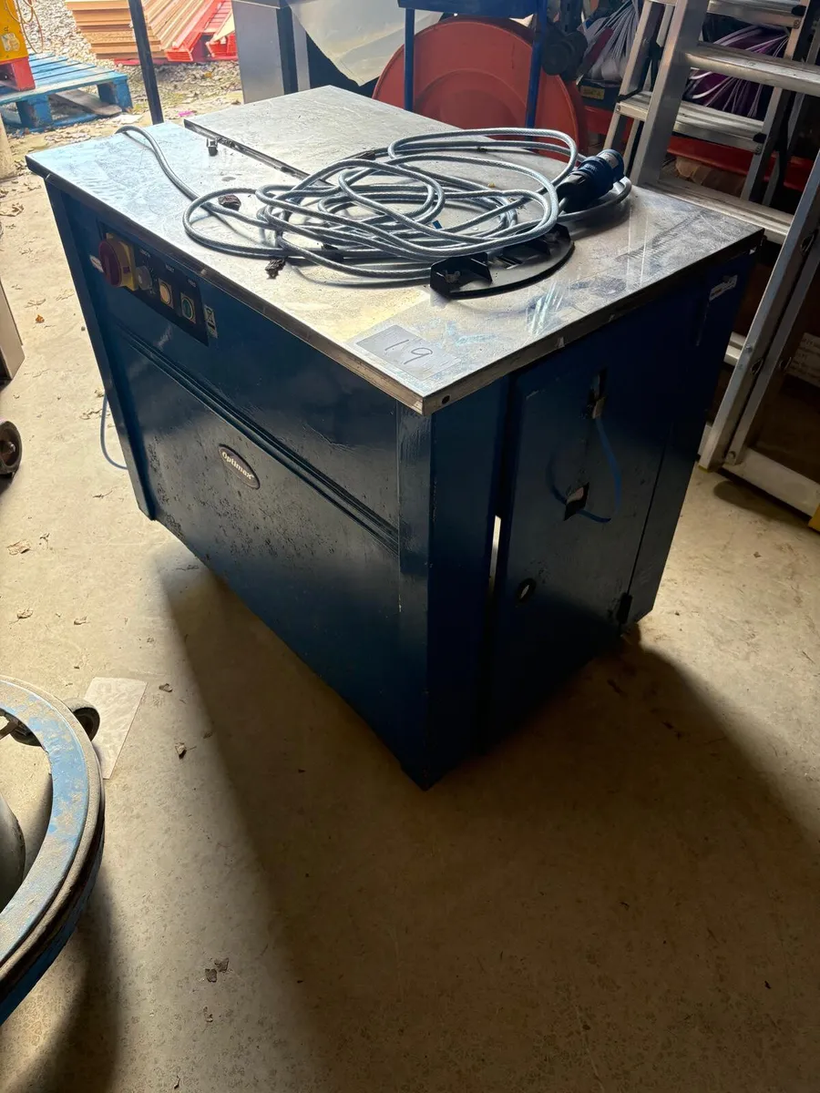 Box strapper machine - Image 1