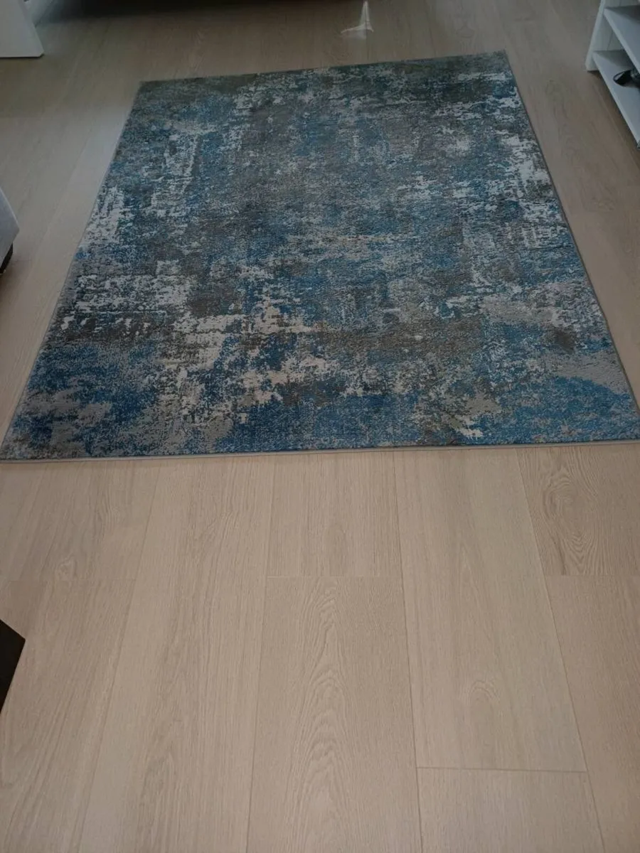 Rug