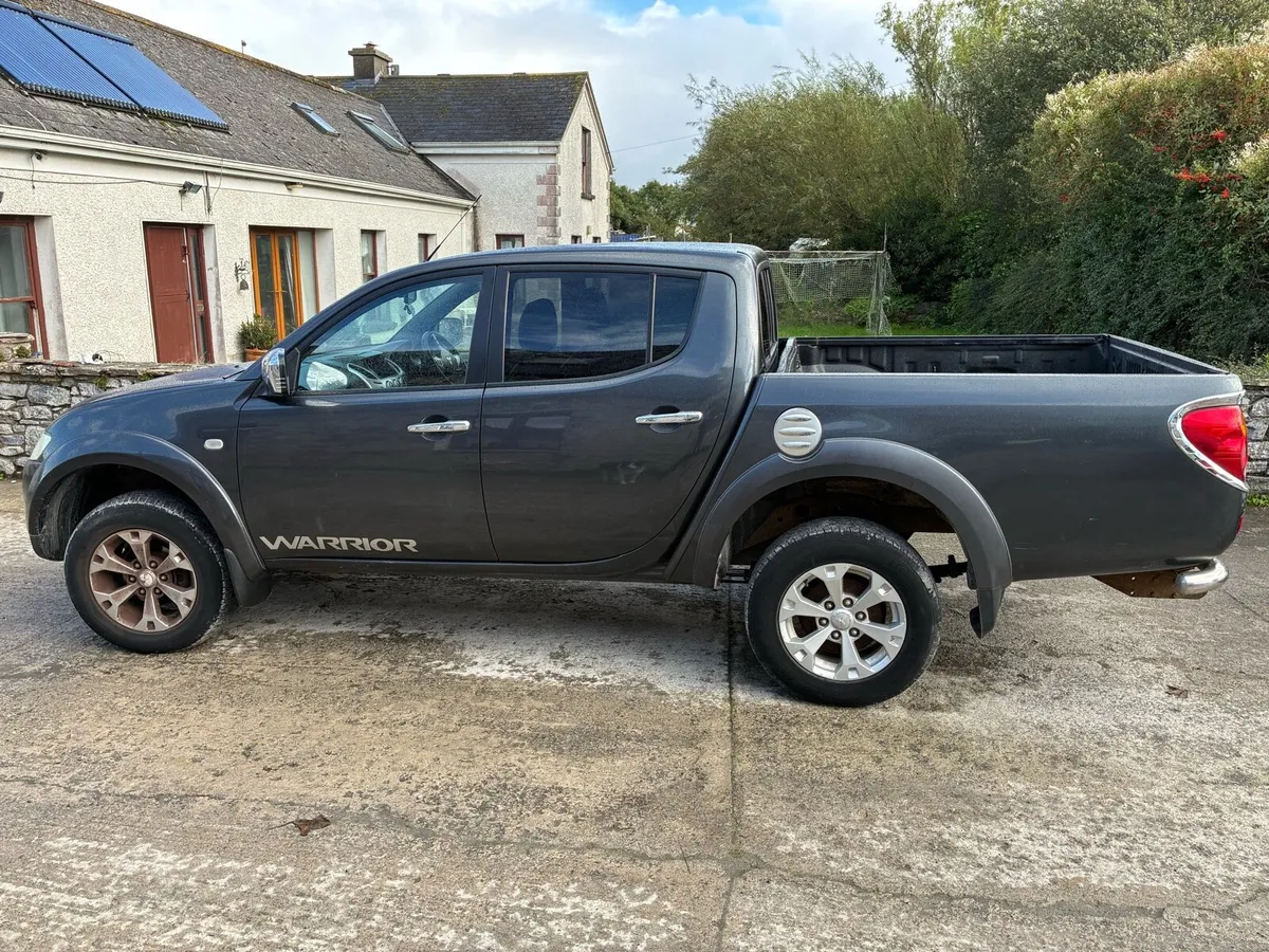 Mitsubishi Warrior L200 - Image 1