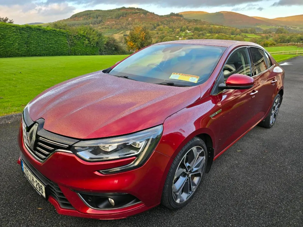17 Renault Megane - Image 1