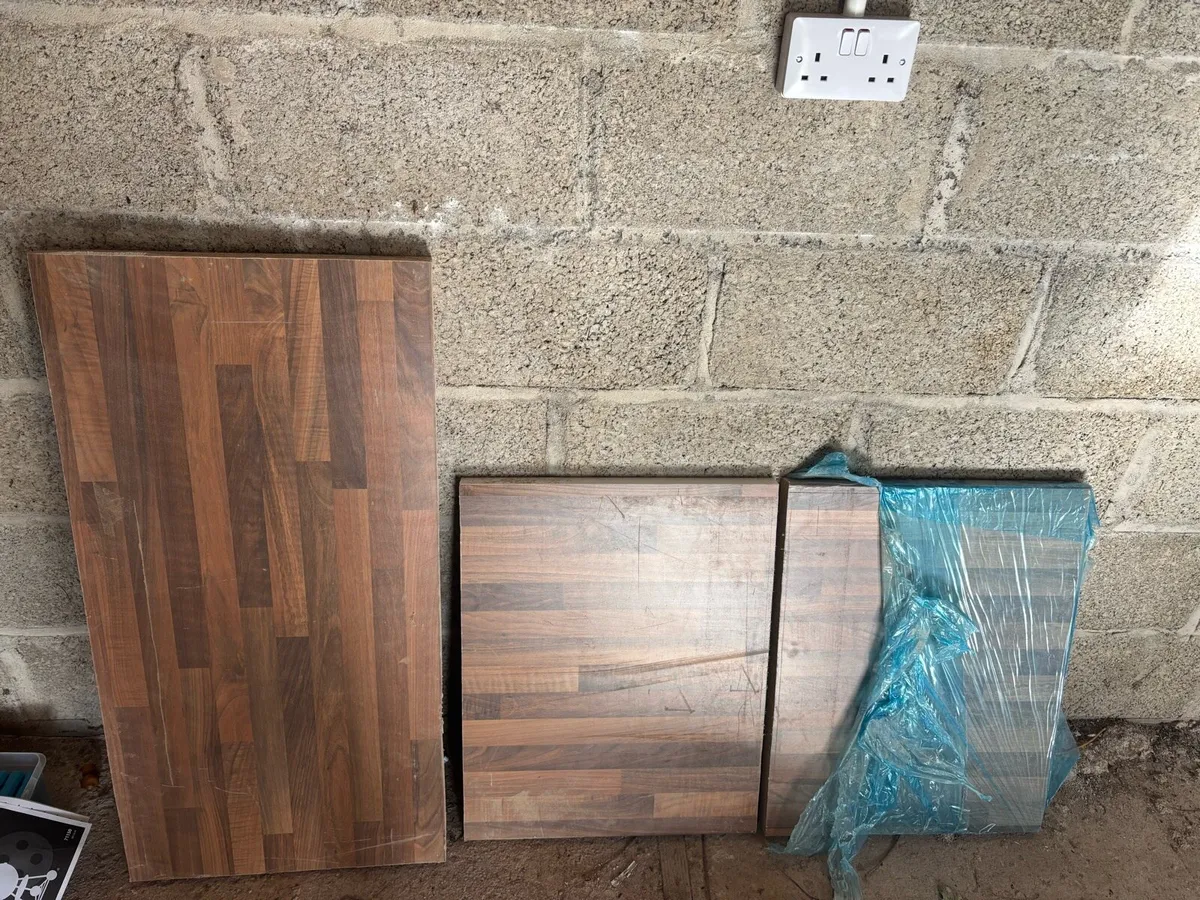 Pfleiderer laminate worktop offcuts - Image 1