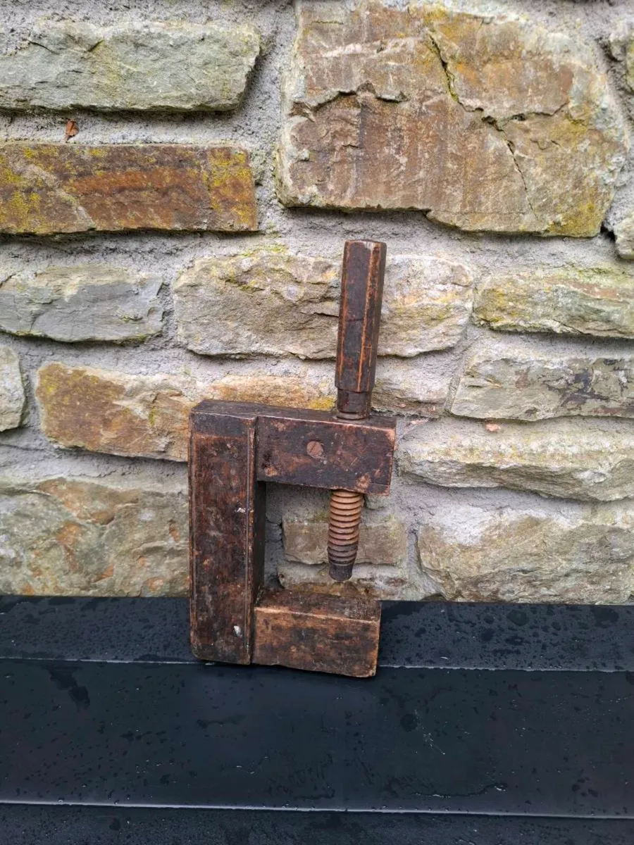 Wood clamp vintaage tool - Image 1