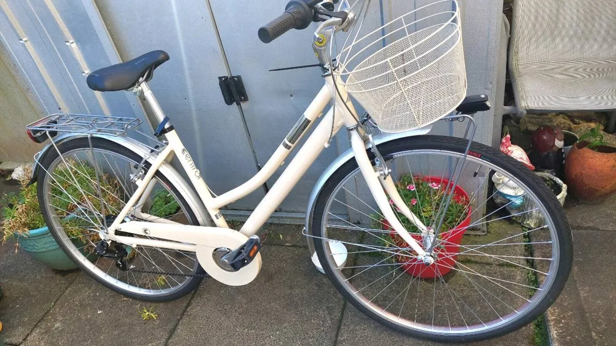 Ladies City Bike Unused As New - Image 1