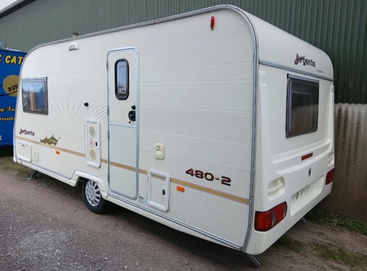 2/3 BERTH AVONDALE TOURING CARAVAN - Image 3
