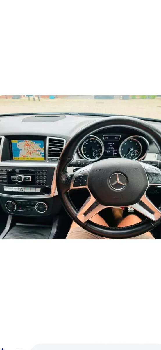 Mercedes ML350 - Image 3