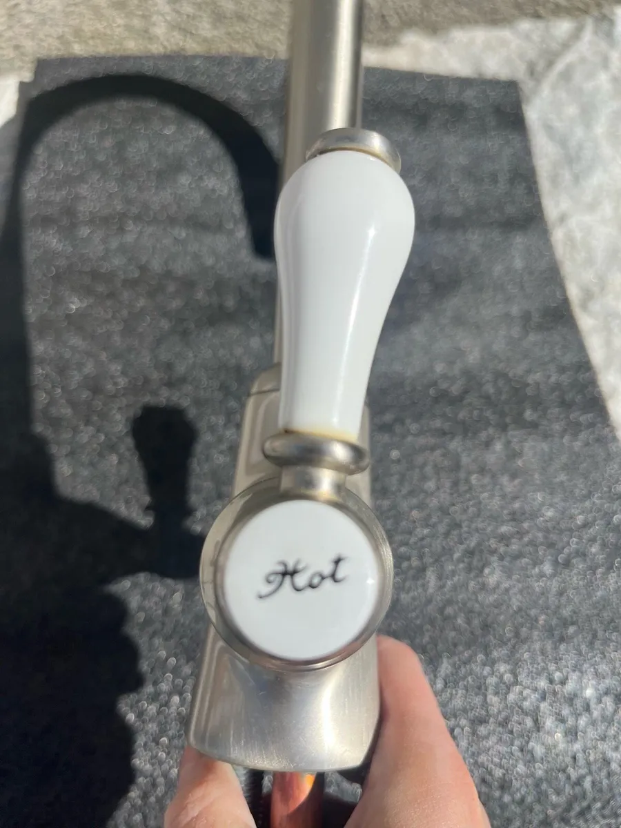 Kitchen tap - Image 4
