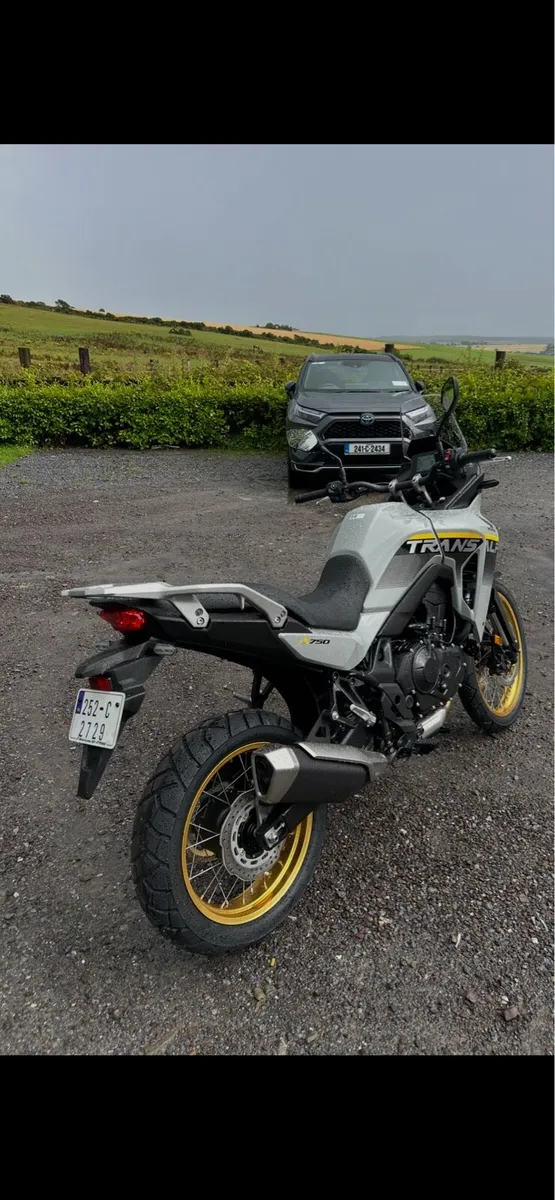 Honda Transalp 750 - Image 2