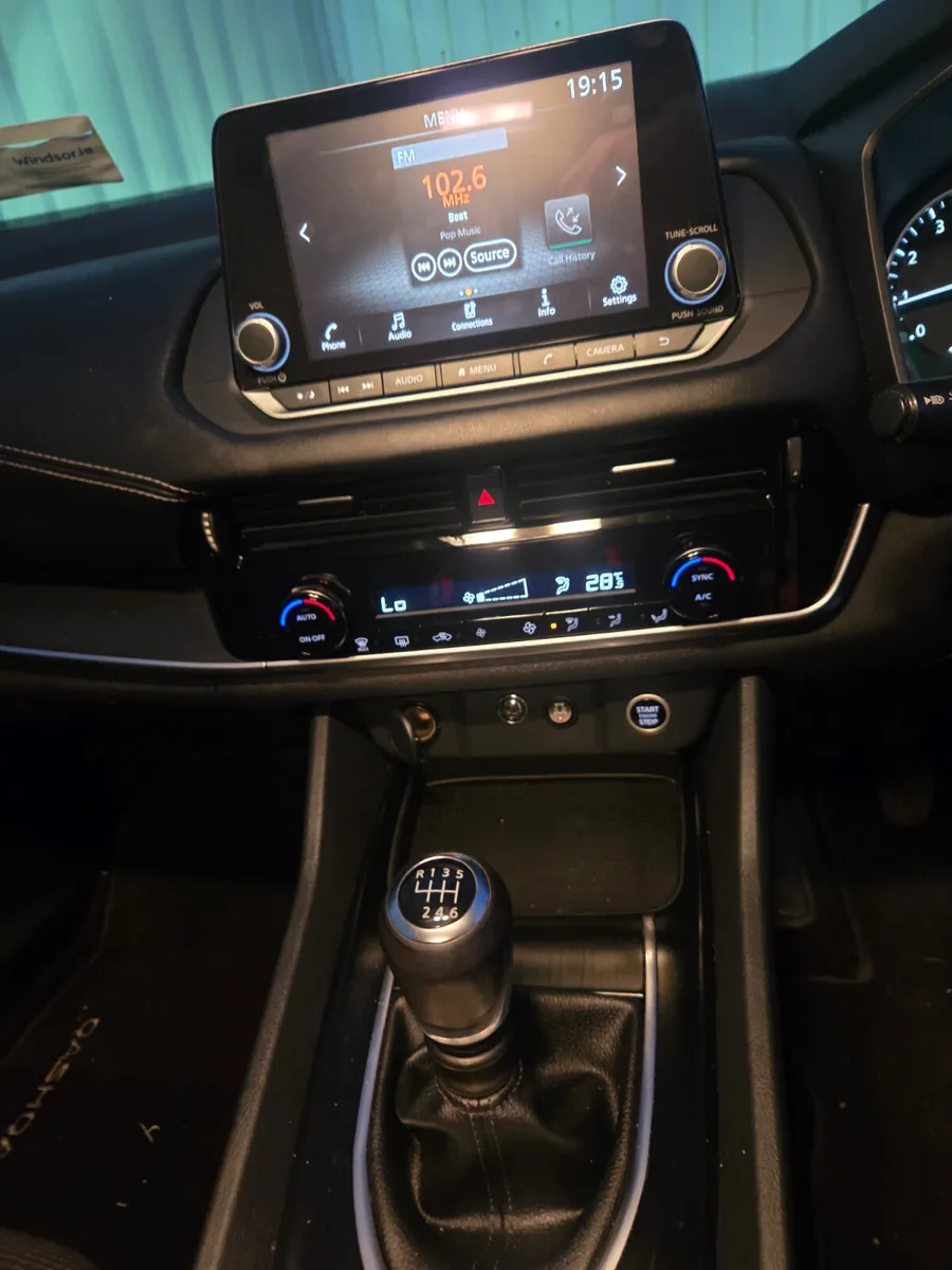 Nissan Qashqai 2023 - Image 3