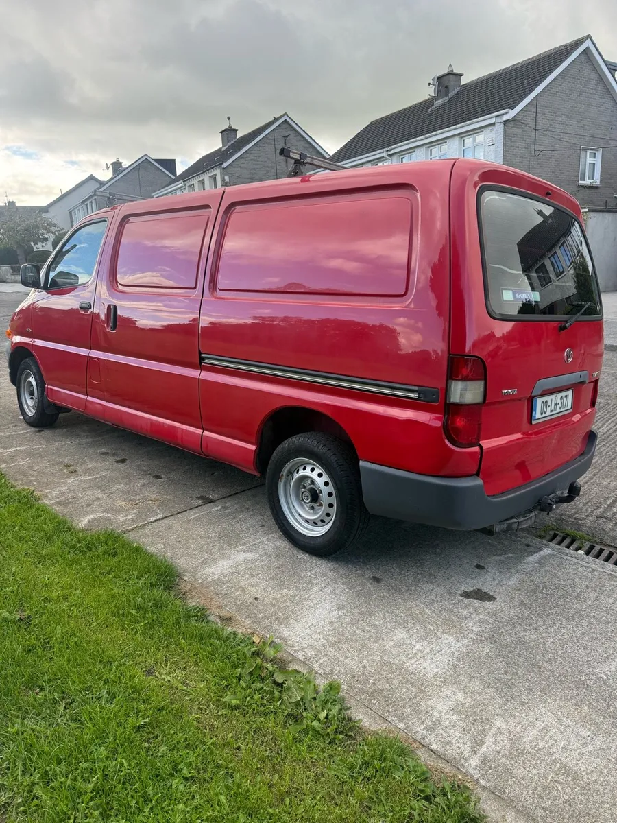Toyota Hiace - Image 1