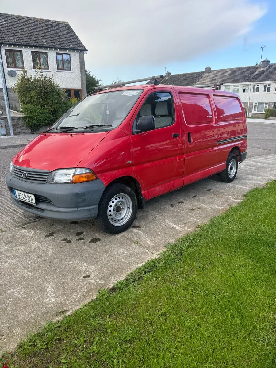 Toyota Hiace - Image 2