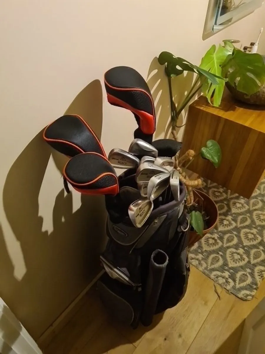 Spalding Golf Set - Image 1