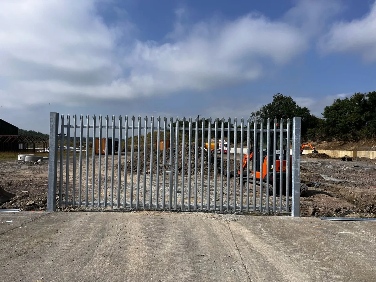Palacide fencing - Image 1