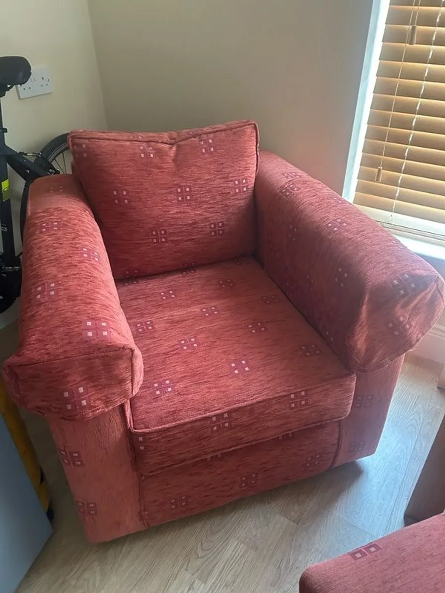 2 seater sofa  (sofa bed) - Image 2