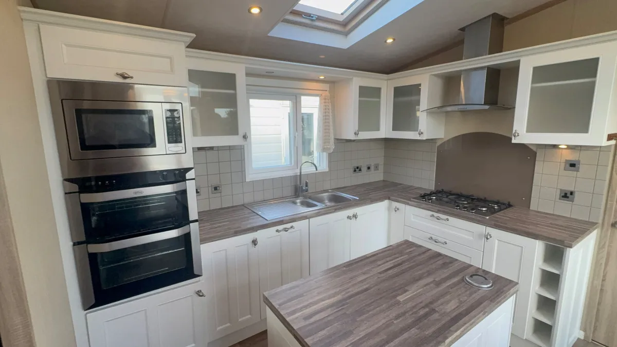🔥🏡 THE ABSOLUTE CREAM OF THE CROP! 🏡🔥  😍 PEMB - Image 2