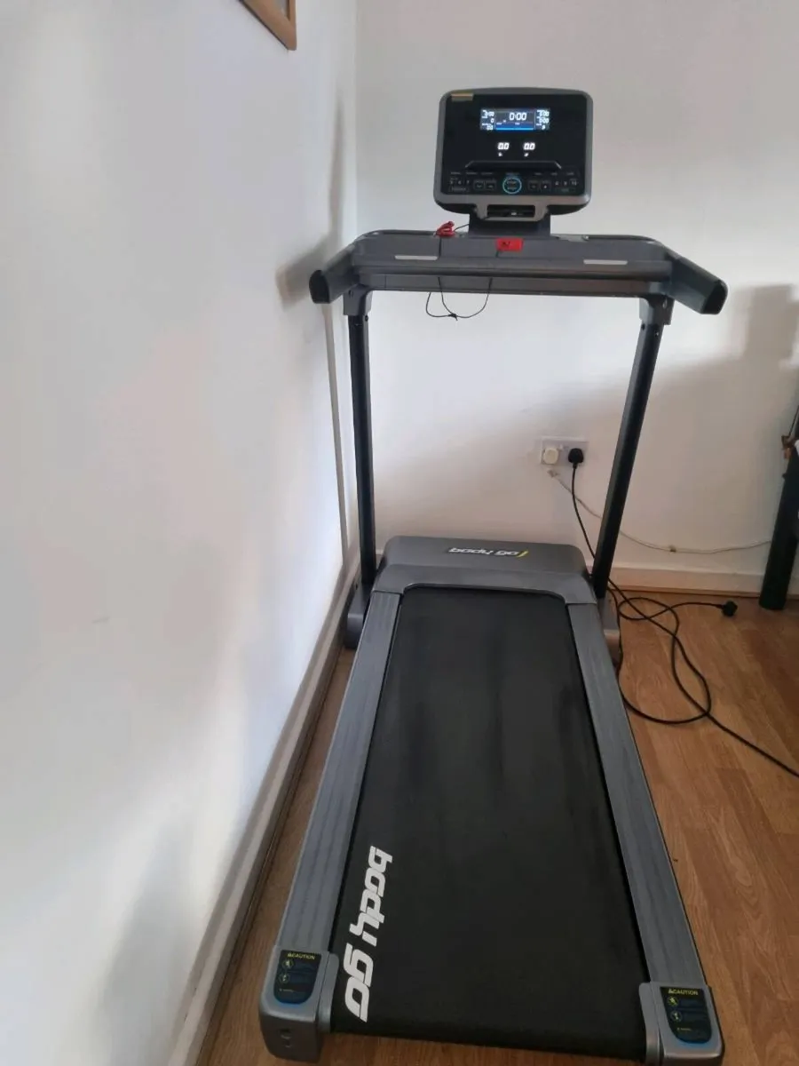 Treadmill - Image 2