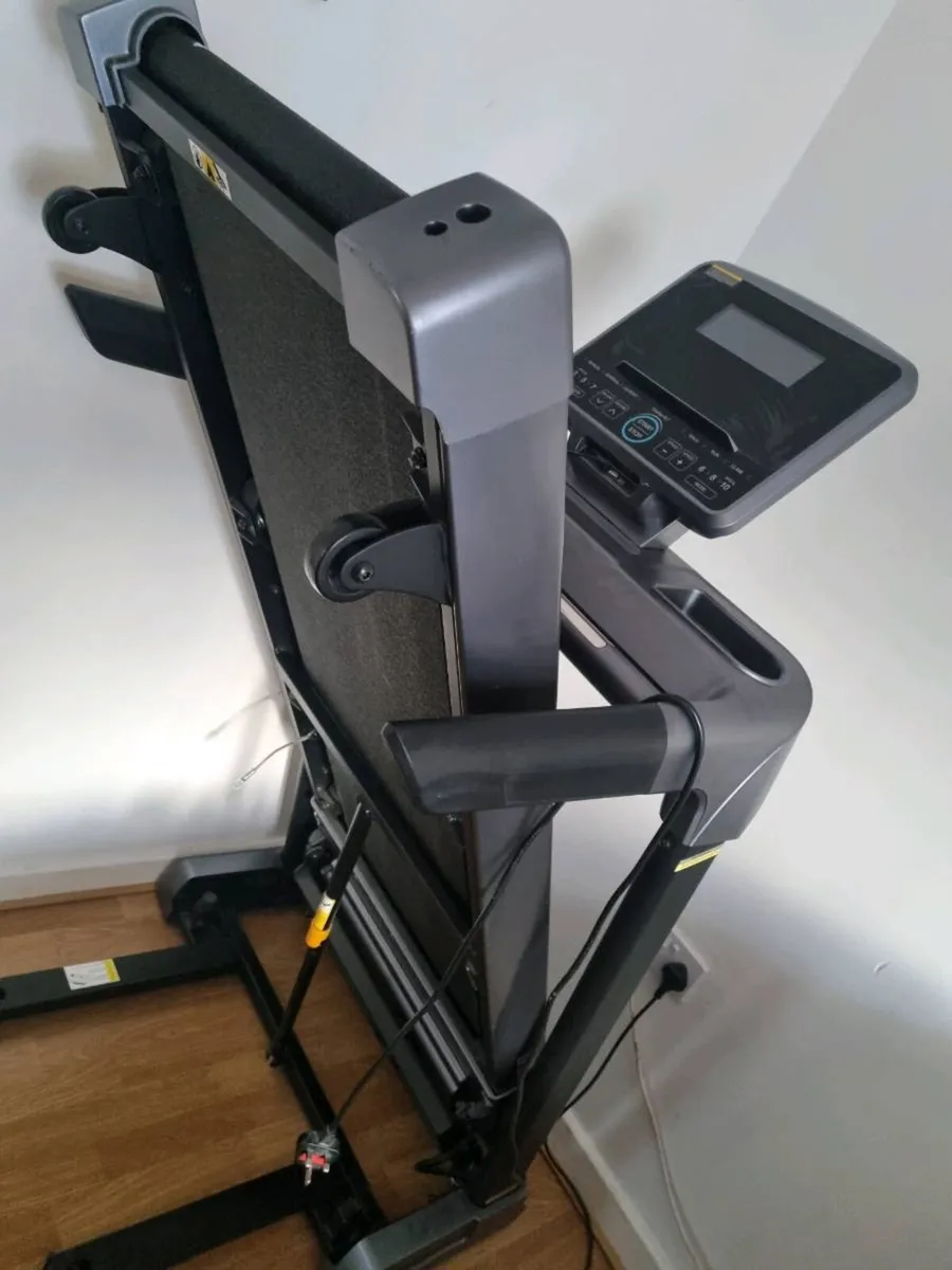Treadmill - Image 3