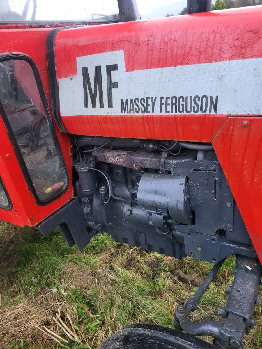 Massey  590 and 10x7 tipping trailer - Image 2