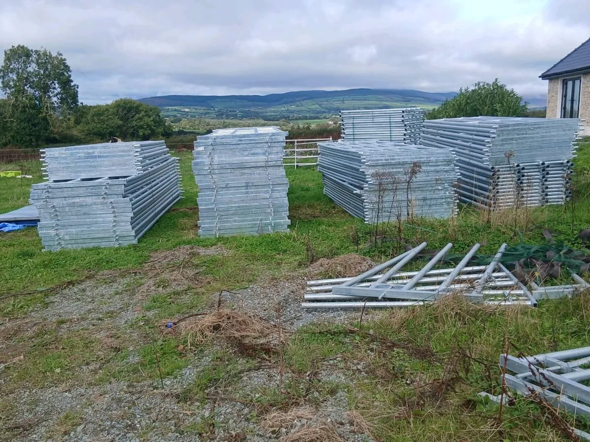 Heavy duty gate delivery available And wire - Image 1