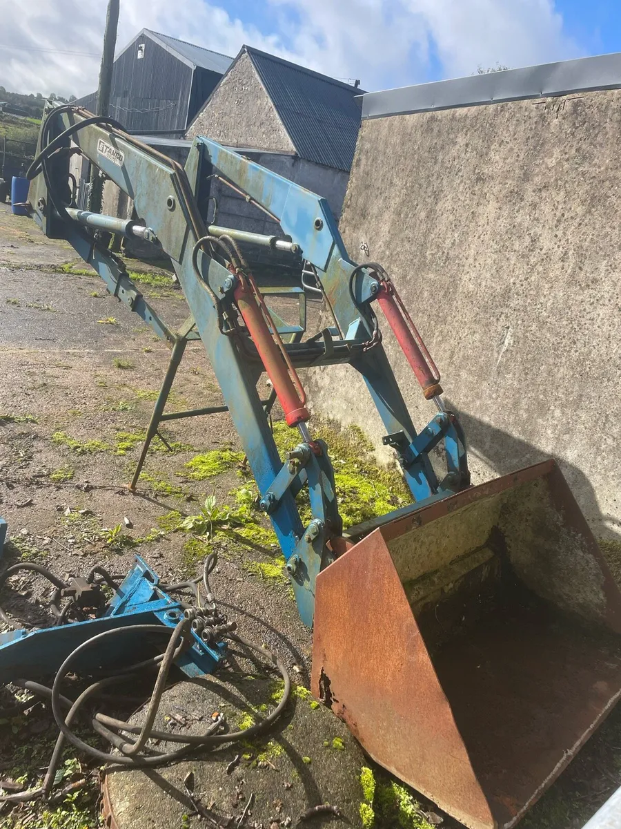Very clean Front loader - Image 4