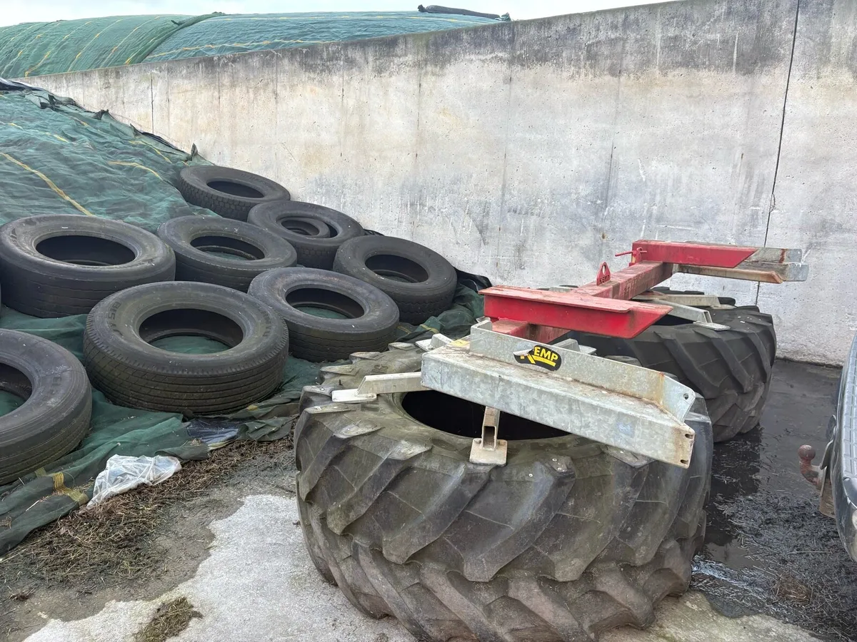 Silage Pushers - Image 1