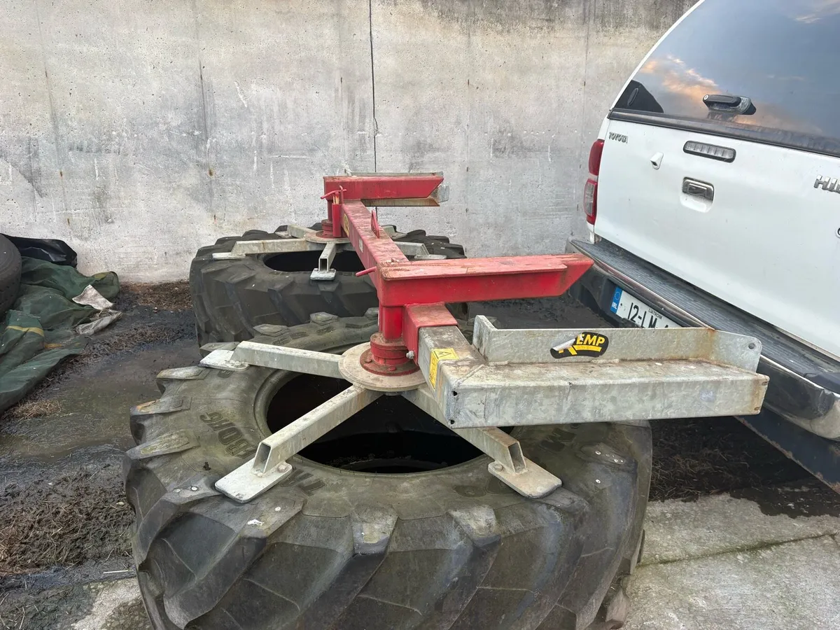 Silage Pushers - Image 2