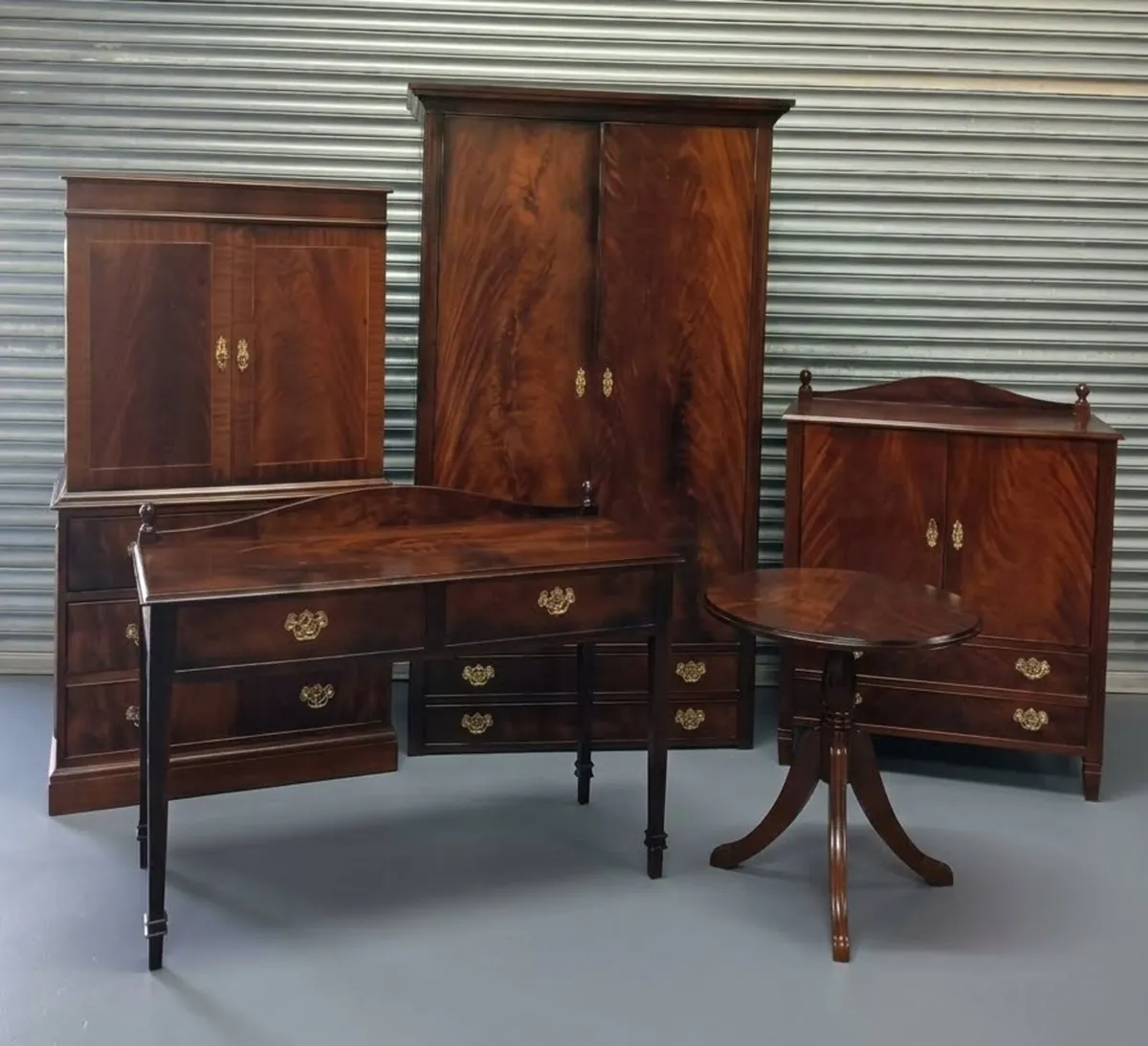 Georgian Style Period Manor House furniture - Image 1