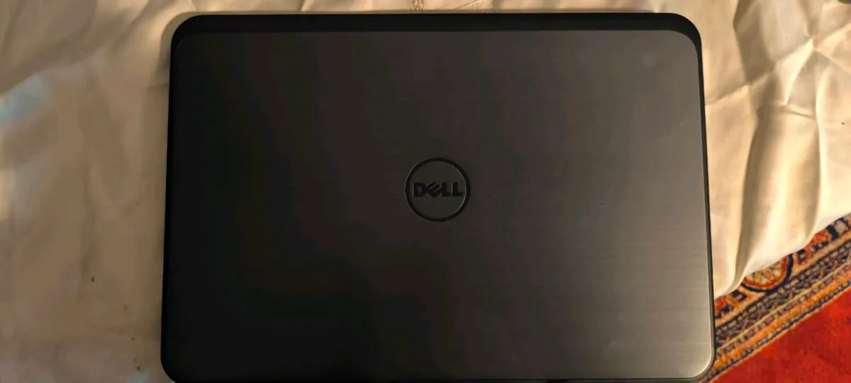 Dell latitude 3540 i5 - Image 1