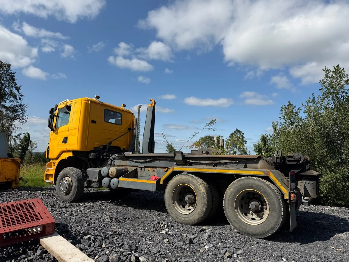 Scania r420 6x4 Hookloader 2007 big hook hook lift - Image 1