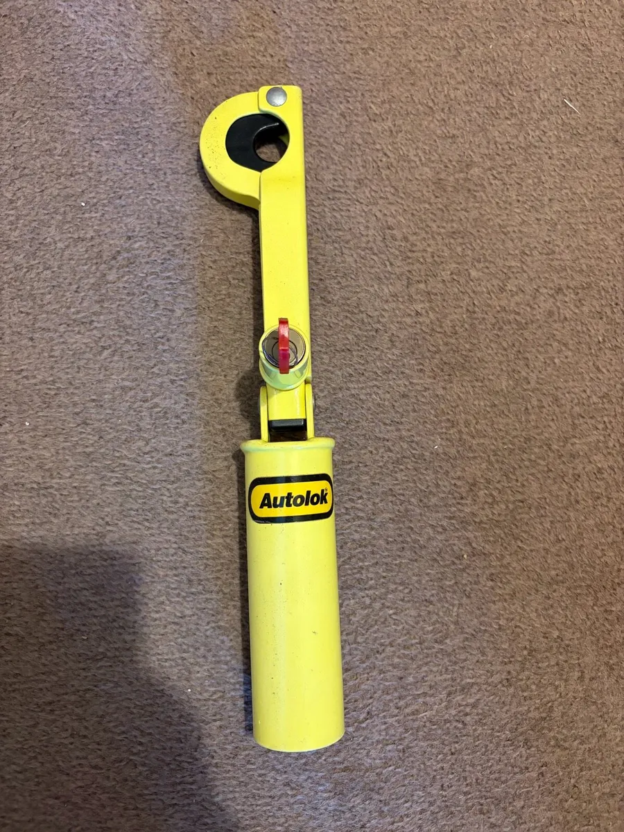 Handbrake car lock - Image 1
