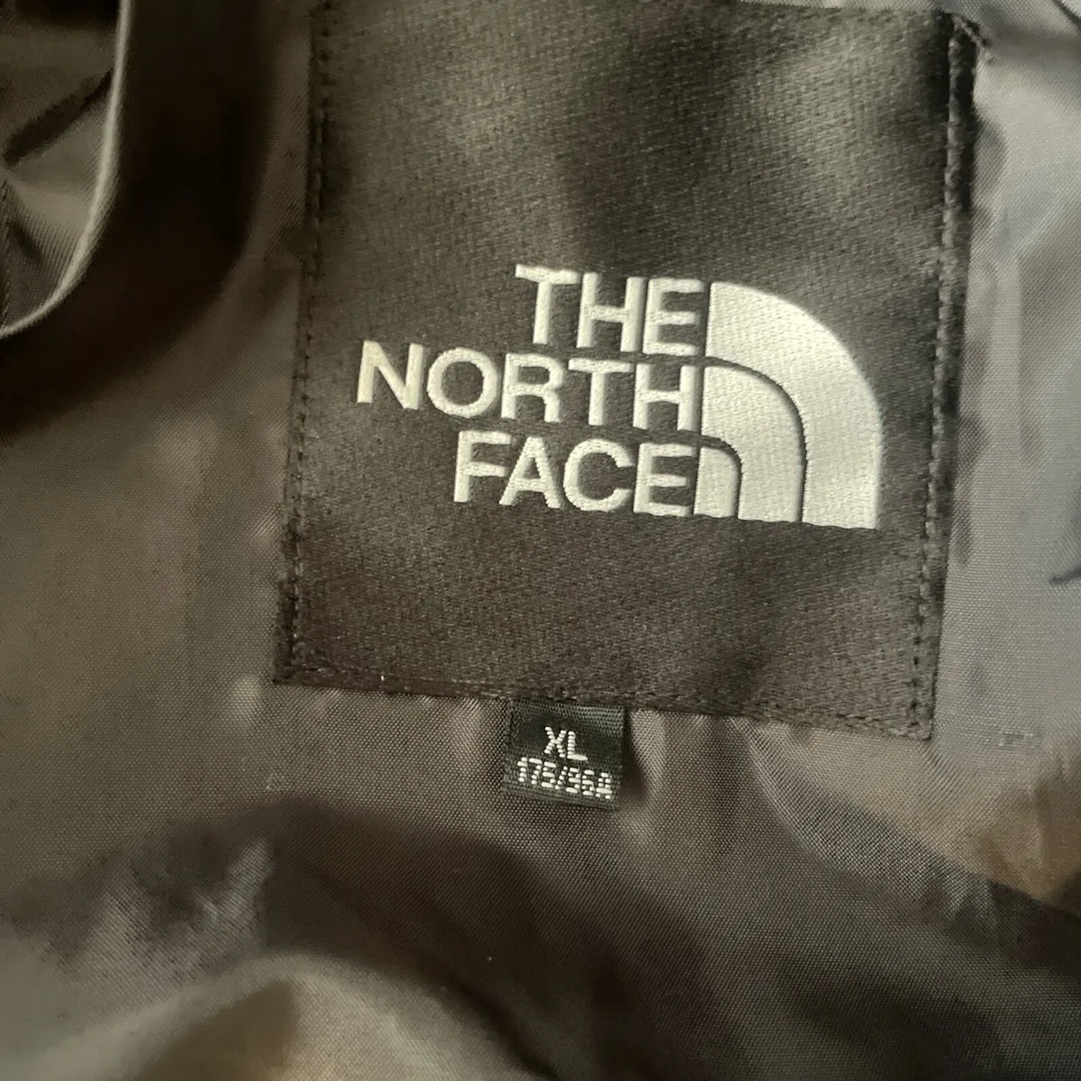 North Face Puffer Jacket - Image 3