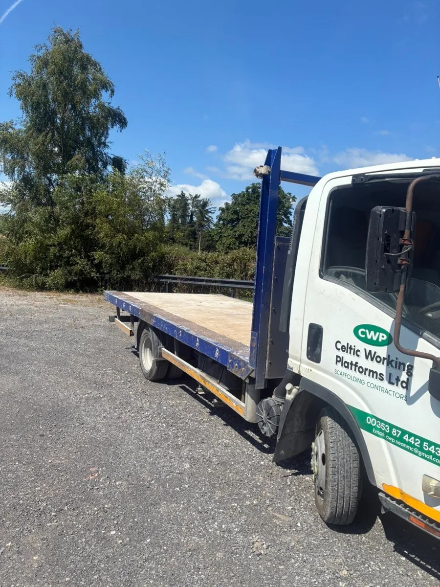 Isuzu NPR 13ft flatbed - Image 1