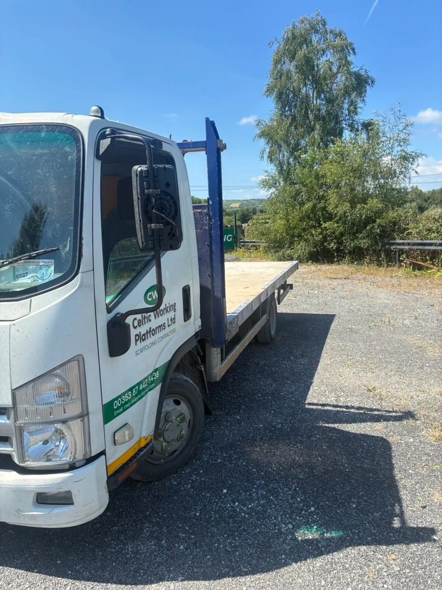 Isuzu NPR 13ft flatbed - Image 2