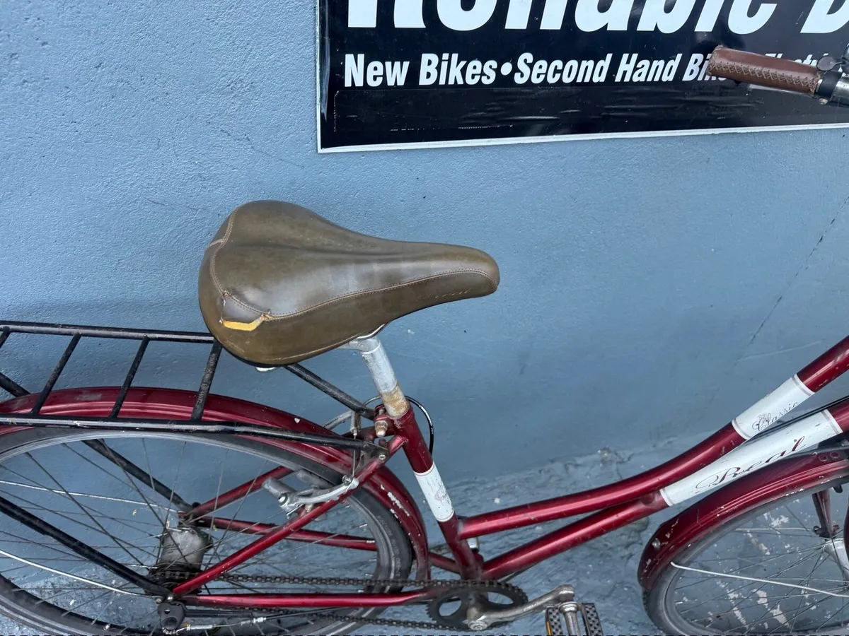 Classic ladies bike❗️Open 7 days of the week ❗️ - Image 4