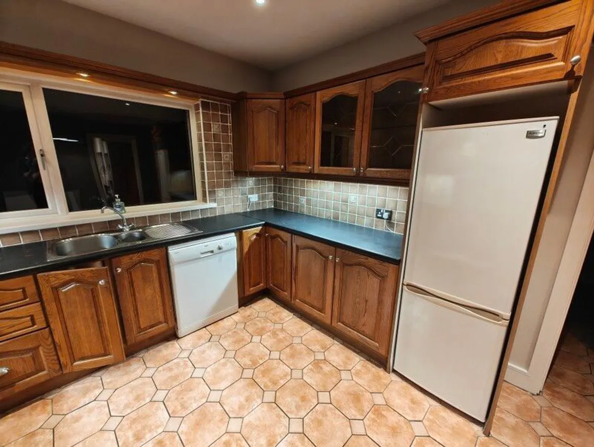 Solid Oak Kitchen - Image 2