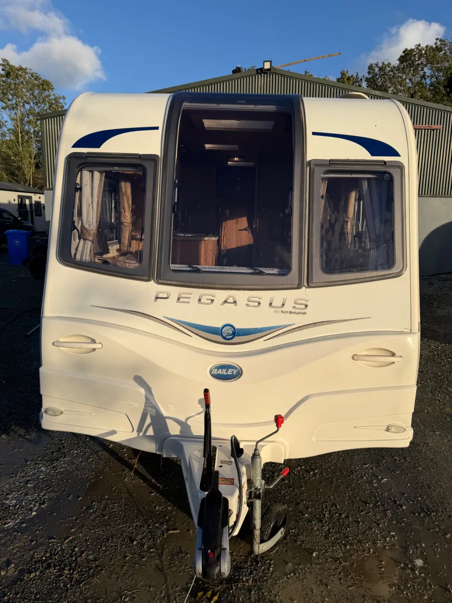 BAILEY PEGASUS GT65 – LUXURY 4 BERTH caravan - Image 2