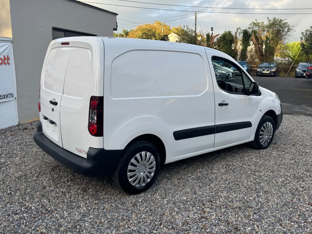 2017 PEUGEOT PARTNER - Image 4