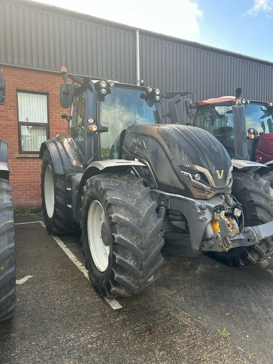2023 valtra t235d - Image 3