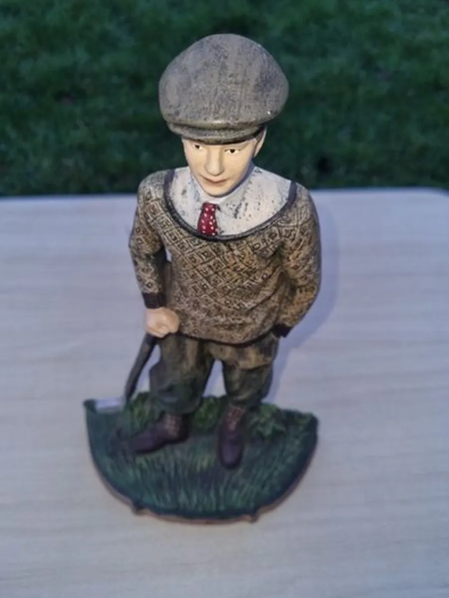 Vintage Large Cast Iron Golfer Door Stop - Image 2