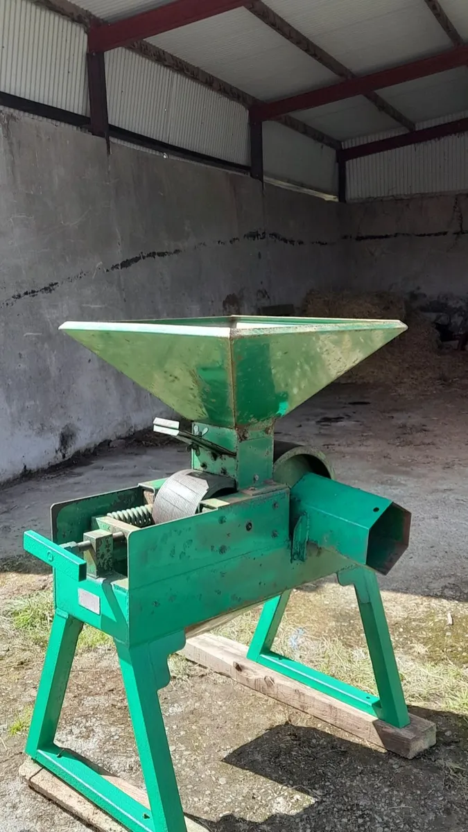 Fraser grain crimper/roller - Image 4