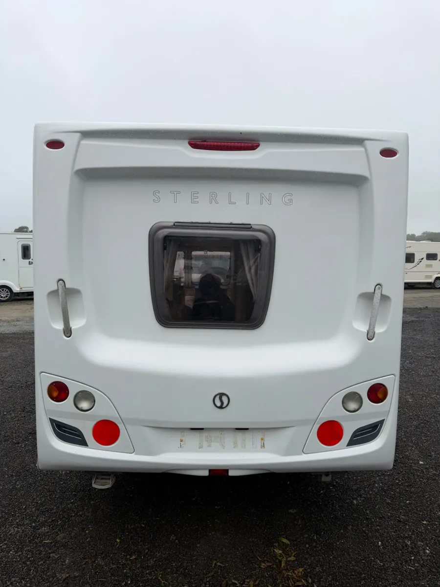 STERLING EUROPA 565 – SPACIOUS 6 BERTH FAMILY - Image 3