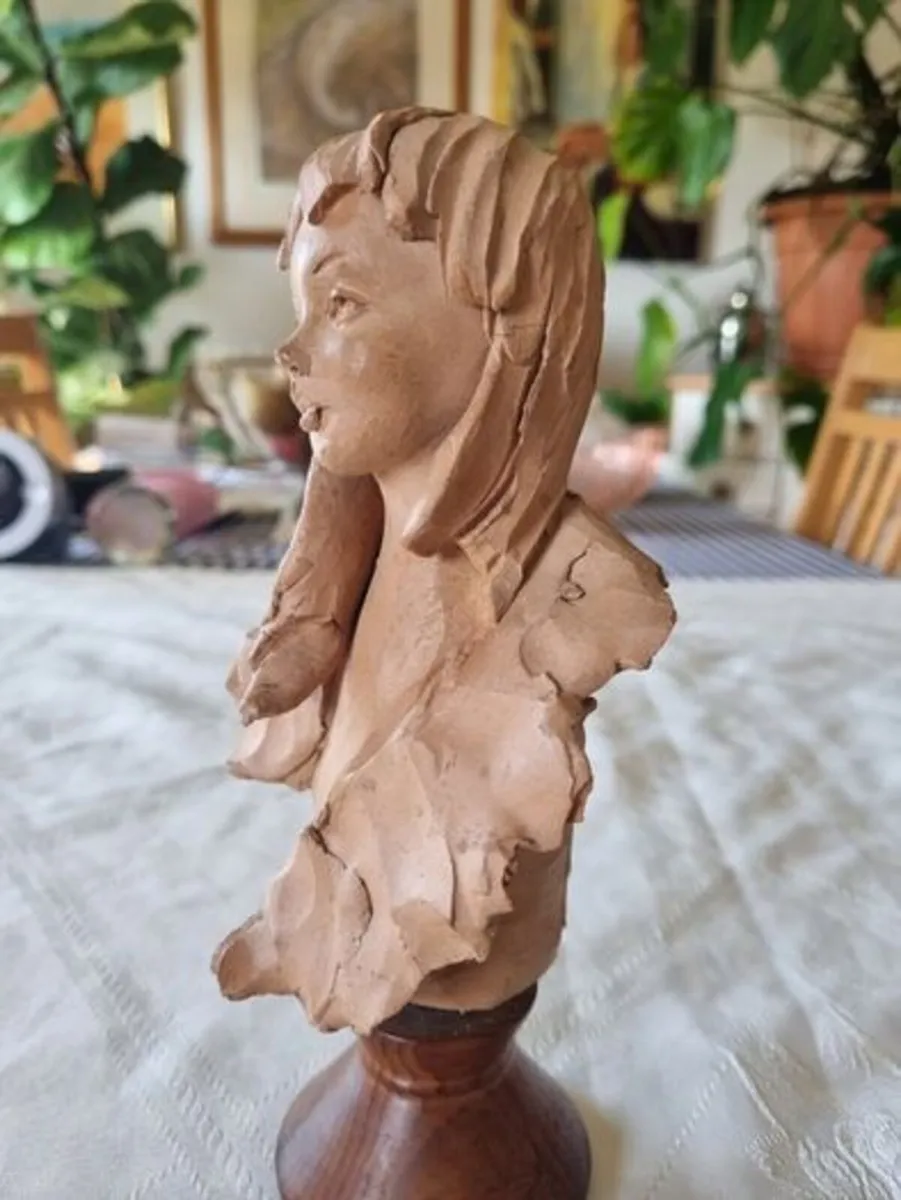 Clay Terracotta Bust of a woman - Image 4