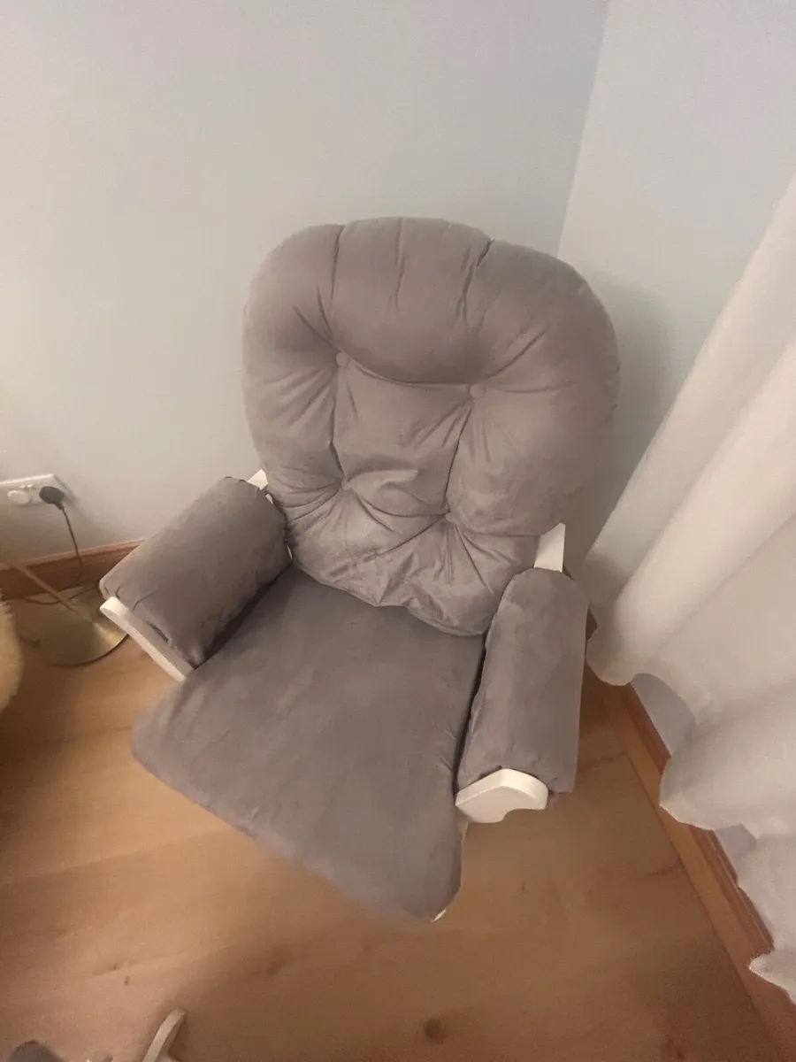 Babylo Brompton Rocking chair & Footstool - Image 3