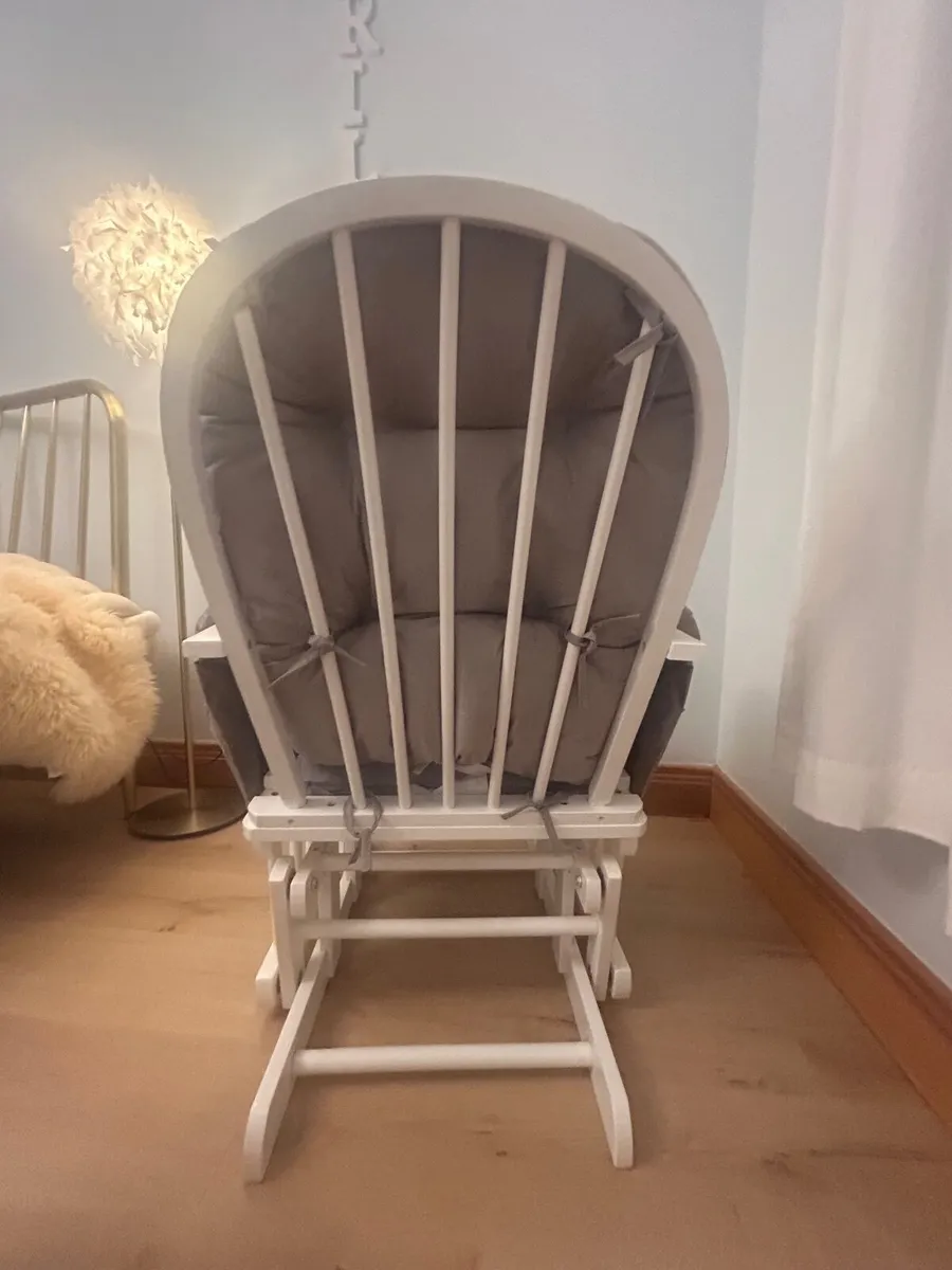 Babylo Brompton Rocking chair & Footstool - Image 4