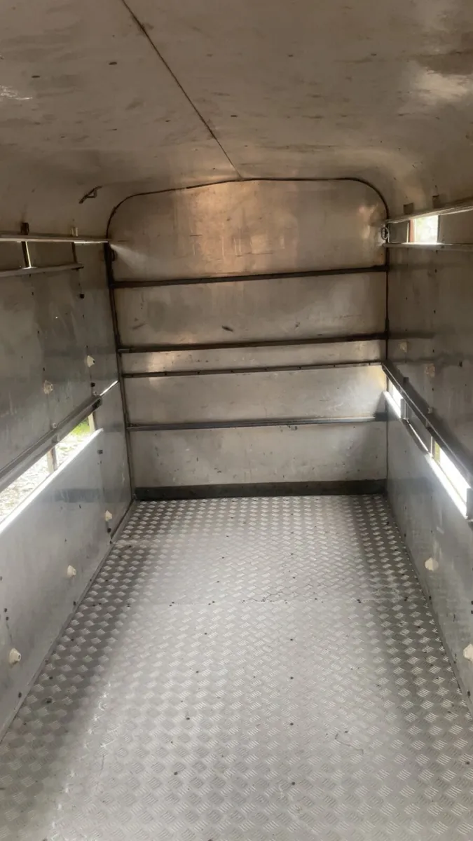Sheep trailer - Image 4