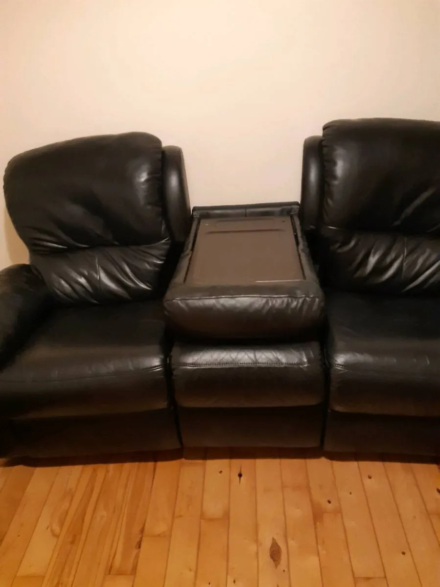 Couch - Image 3